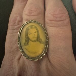Vintage Religious Cameo Ring